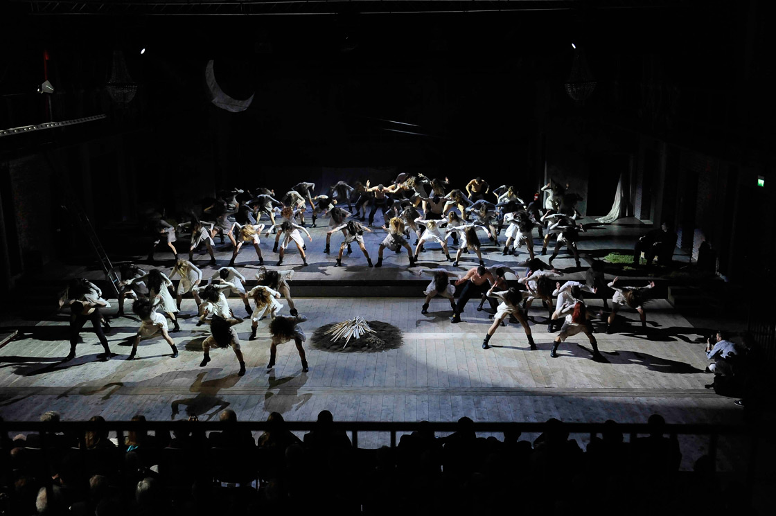 Il palco della Sala Grande in occasione dell'evento organizzato da MontBlanc