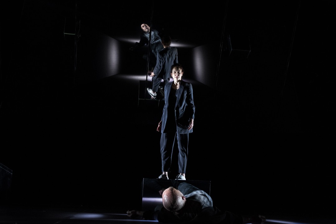 Scena dello spettacolo Il viaggio di Victor