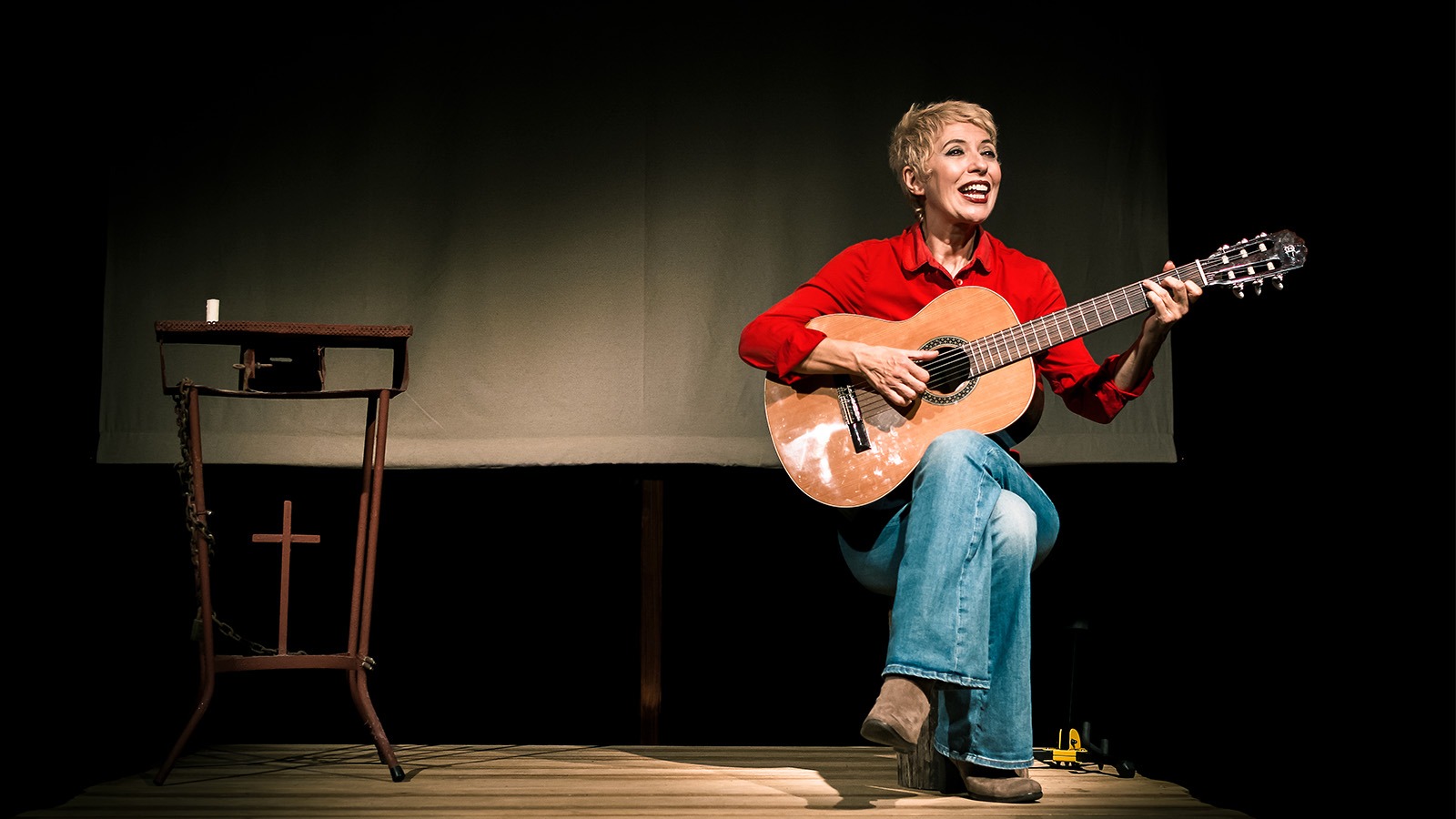 Gianna Coletti nello spettacolo Mamma a carico