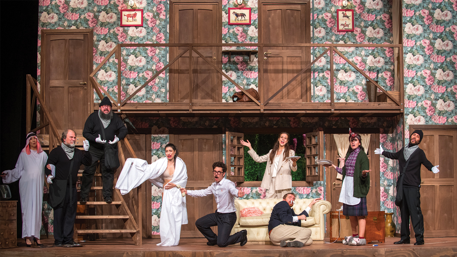 Scena dello spettacolo Rumori fuori scena