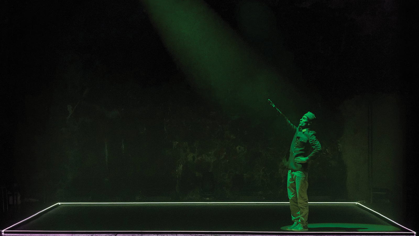 Scena dello spettacolo La Storia