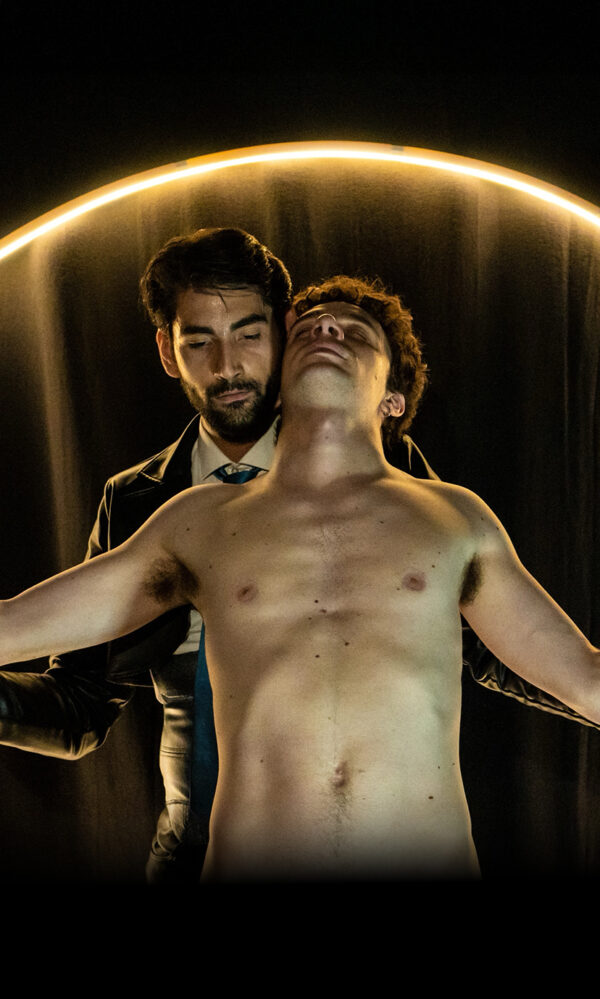 Scena dello spettacolo I corpi che non avremo