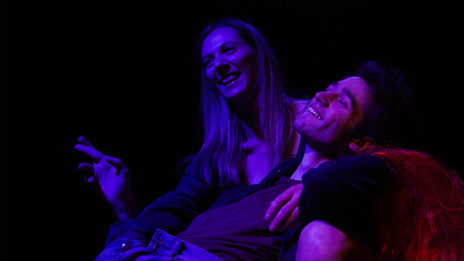 Scena dello spettacolo Petrolio