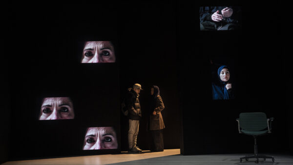 Scena dello spettacolo Valeria e Youssef