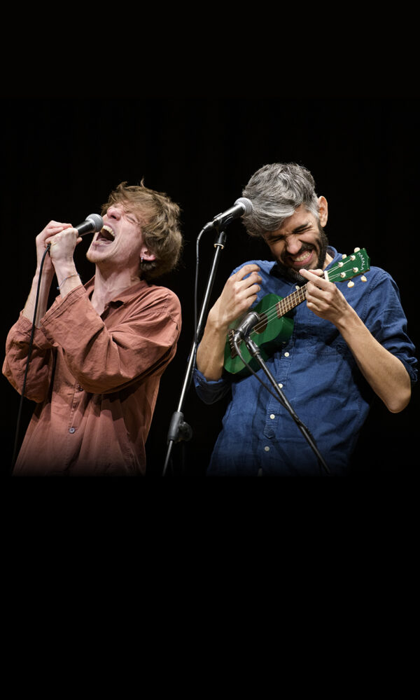 Scena dello spettacolo Solo quando lavoro sono felice