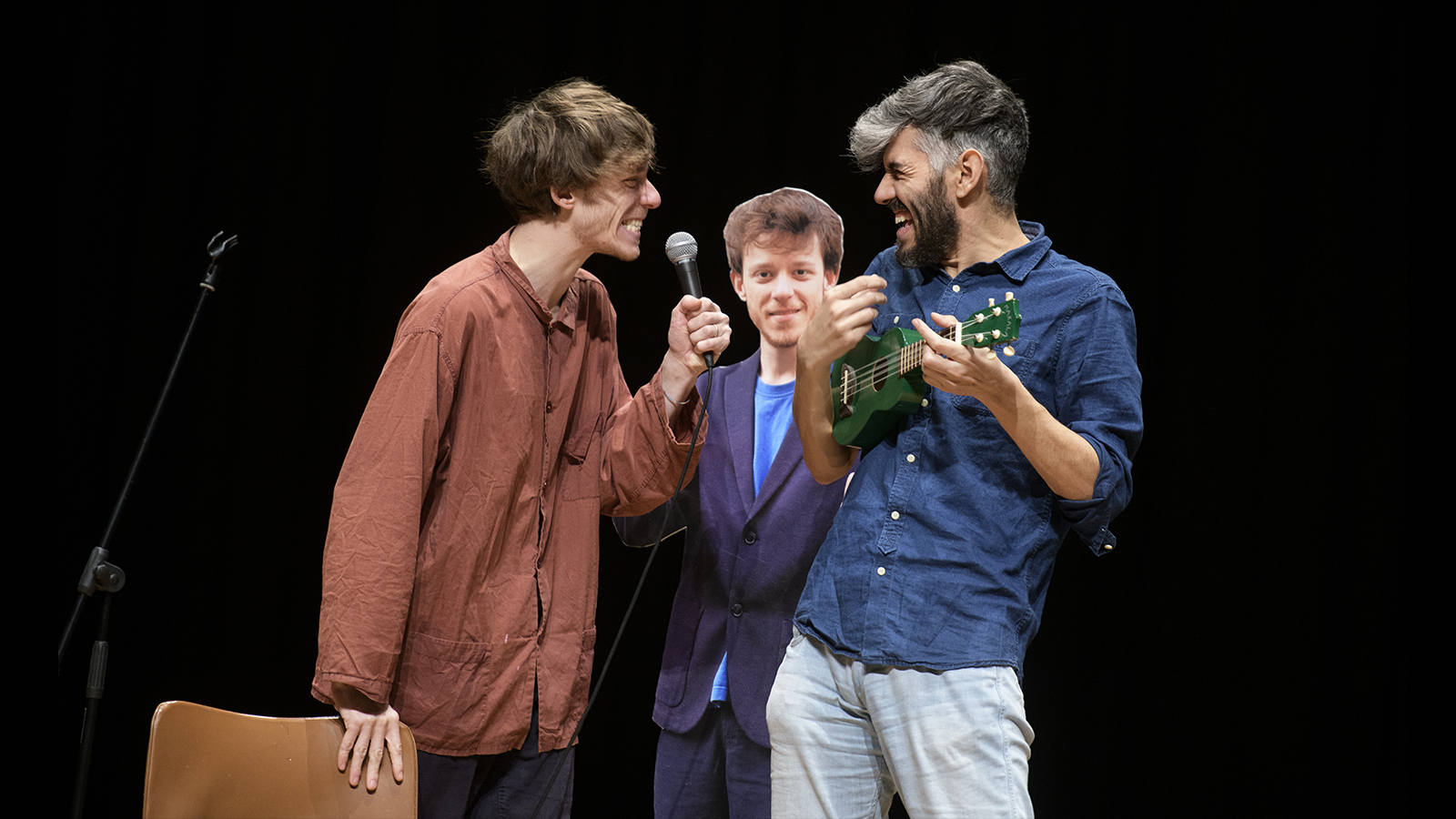 Scena dello spettacolo Solo quando lavoro sono felice