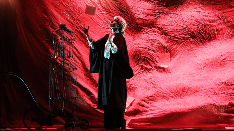 Scena dello spettacolo Prima Facie